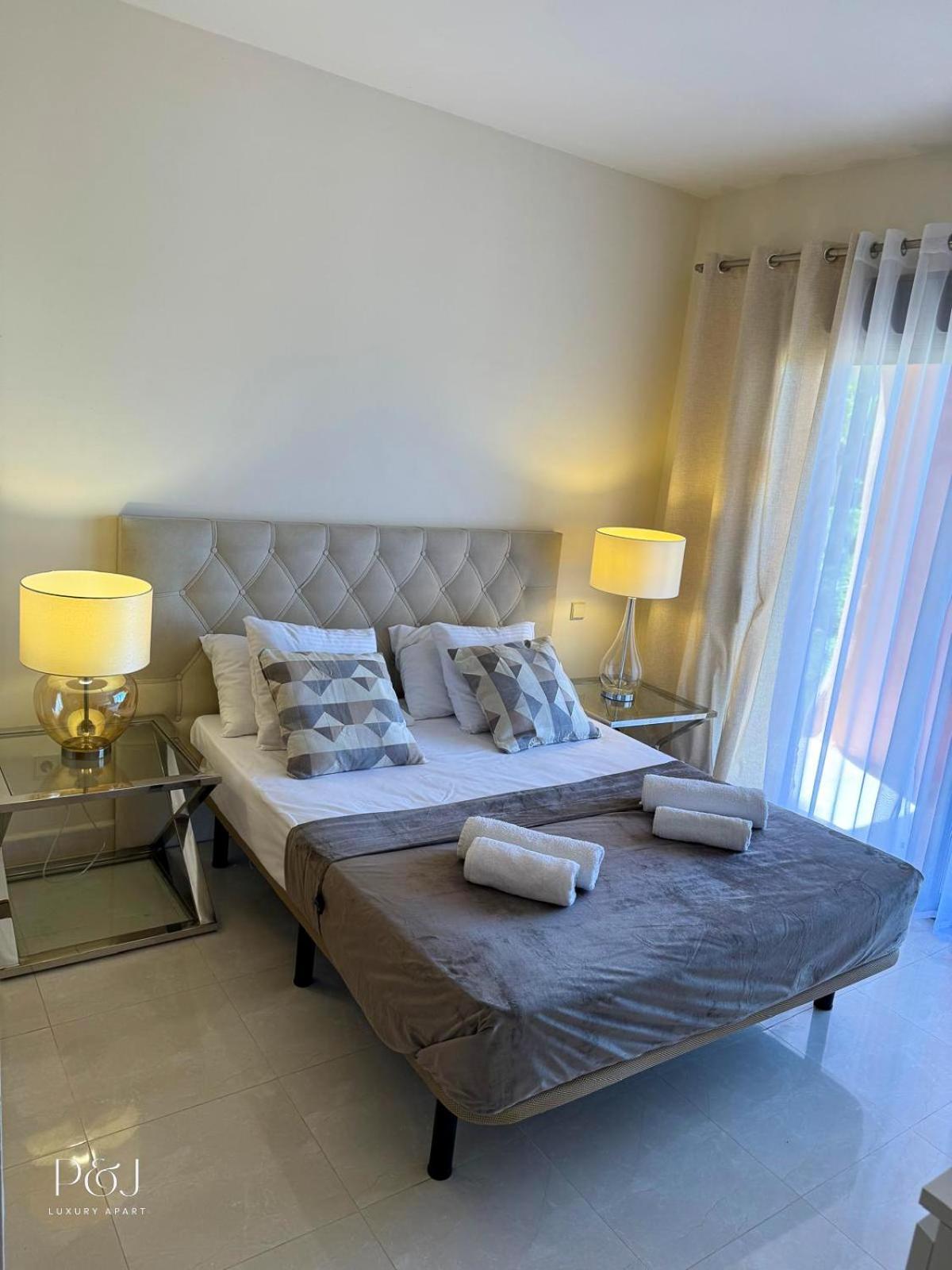 Apartment Pj Luxury Sotoserena