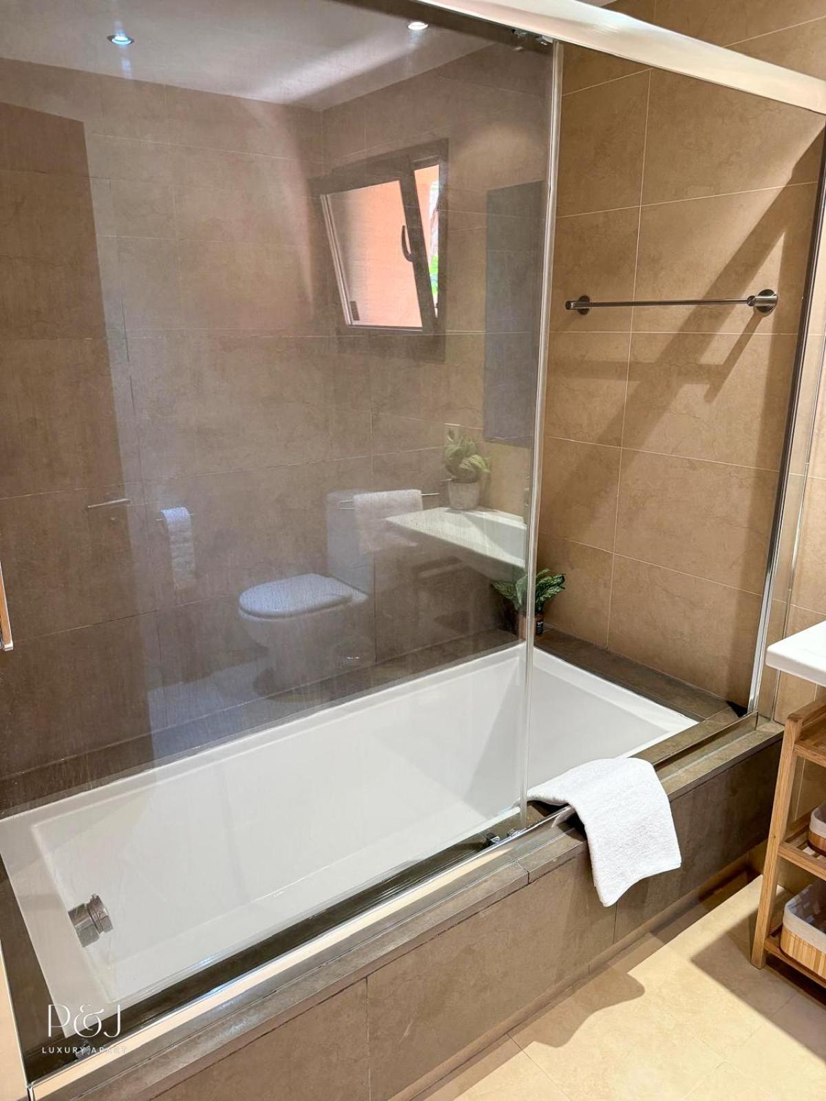 Pj Luxury Sotoserena * Estepona