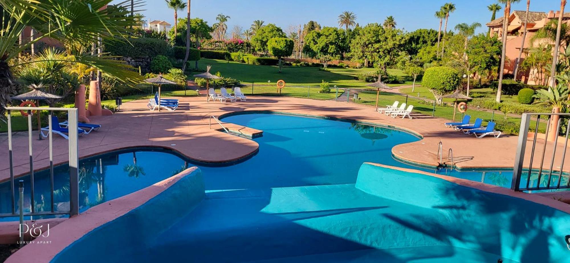Apartment Pj Luxury Sotoserena *